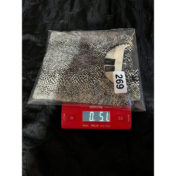 VOLCOM Sweater Girls Youth Sz XS (5-6) Over N Out Animal Print Crewneck NWT - Picture 16 of 16
